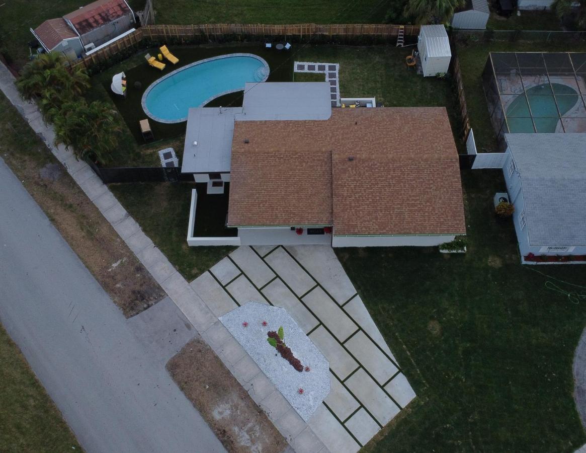 Welcome To 305 Hébergement de vacances